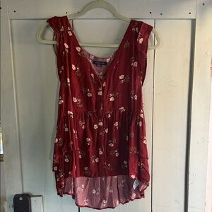American Eagle Floral Sleeveless Top